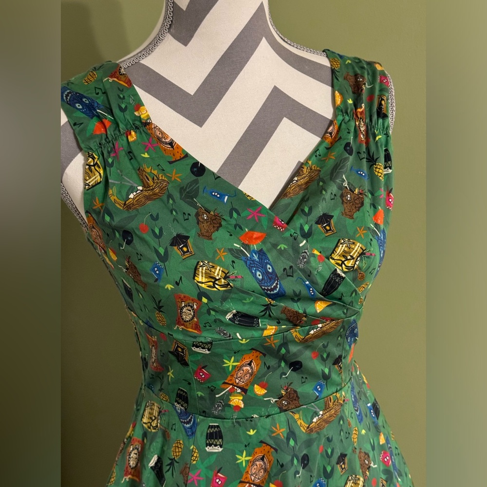 Disney parks trader Sam tiki dress - Picture 3 of 12